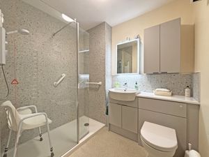 Photo 8- click for photo gallery